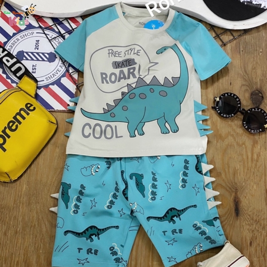 RONIKIDS CHÀO LÔ BỘ TRAI KHỦNG LONG ĐẮP VÂY HAI BÊN SƯỜN