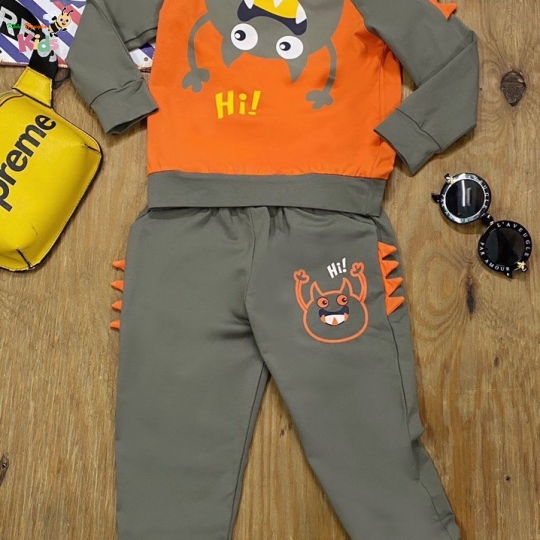 RONIKIDS CHÀO LÔ BỘ TRAI TAY DÀI CHÚ ẾCH