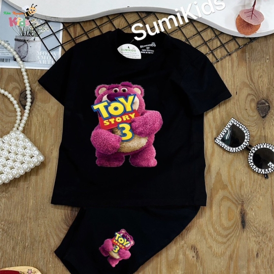 XƯỞNG MAY SUMIKIDS - CHÀO LÔ NGỐ GÁI GẤU HỒNG